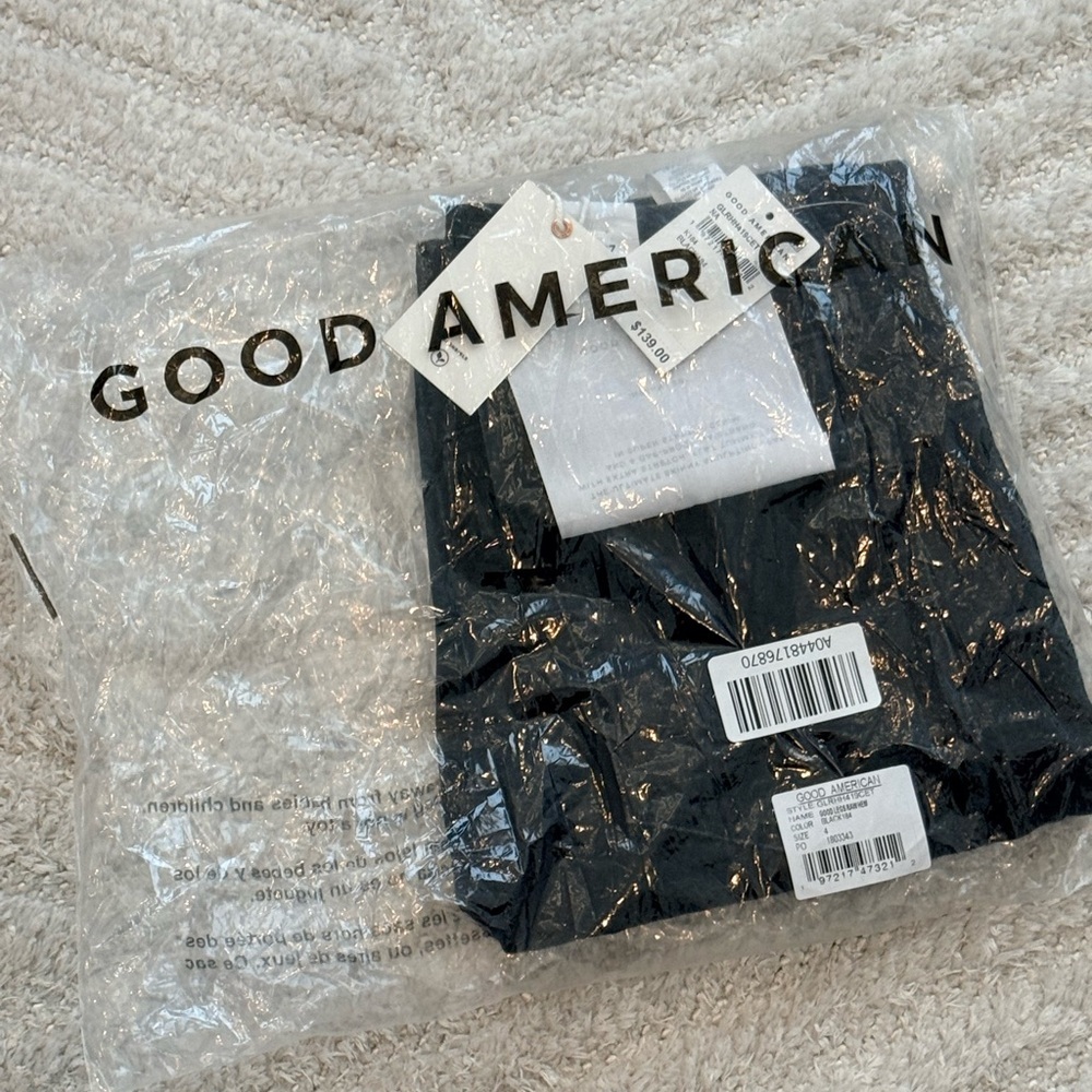 NWT - Good American Women’s Black High-rise Jeggings - Size 4 - Picture 3 of 8